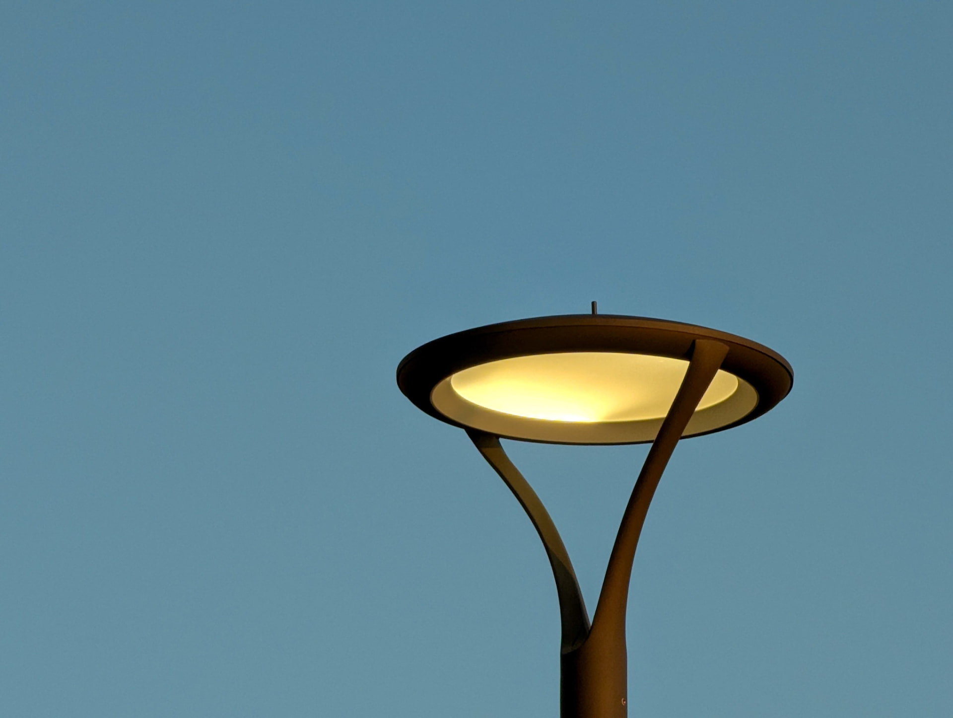 Lampadaire LED de voirie de la gamme OPTIMUM LIGHT